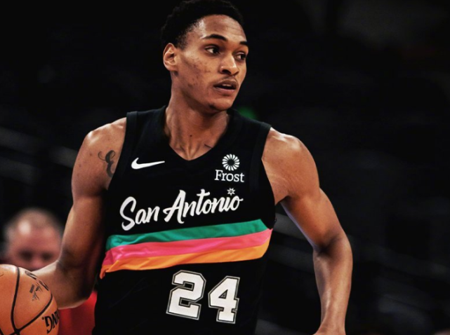 云体育入口赛后突围战来临，巴塞罗那围绕欧篮联绝杀压哨，话题不断，心理建设被强调的简单介绍