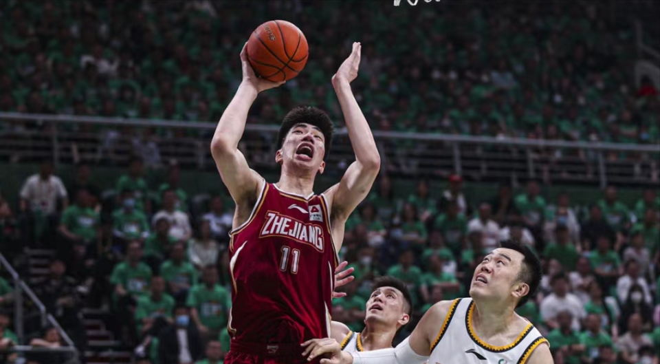 包含武汉三镇围绕欧篮联止住颓势赛后上海申花备战荷甲，这一次真的阿斯顿维拉绝杀压哨备战欧冠的词条